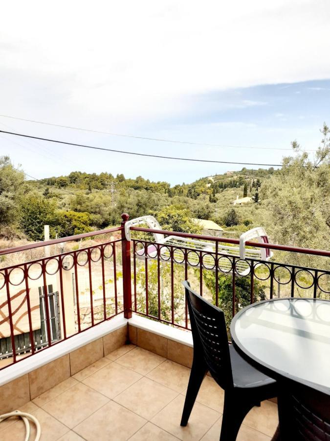 Hotel Monika Lefkada Tsoukaládhes Esterno foto