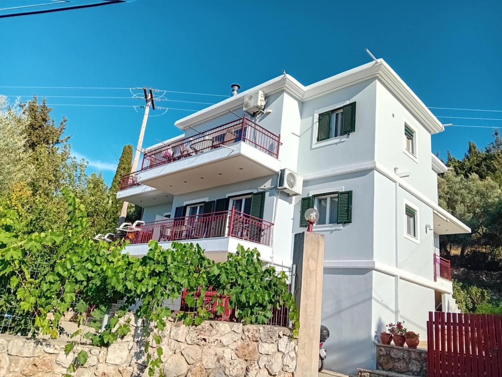 Hotel Monika Lefkada Tsoukaládhes Esterno foto