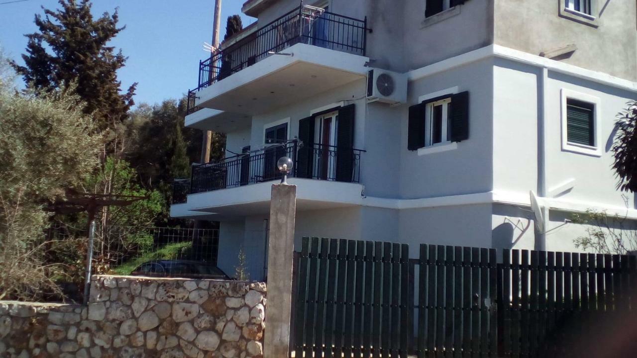 Hotel Monika Lefkada Tsoukaládhes Esterno foto