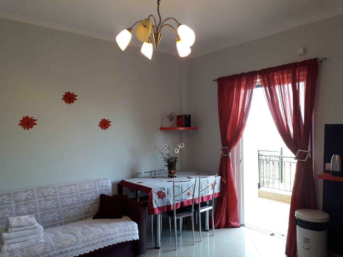 Hotel Monika Lefkada Tsoukaládhes Esterno foto