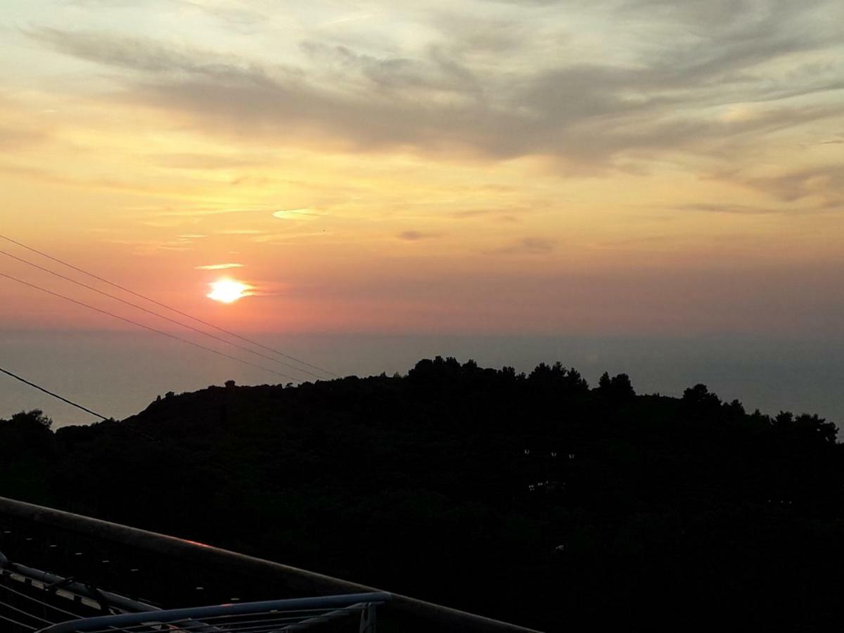 Hotel Monika Lefkada Tsoukaládhes Esterno foto